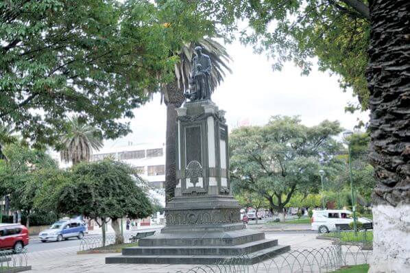 Plazuela sucre - imagen 1