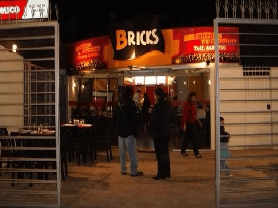 Bricks Pizzería