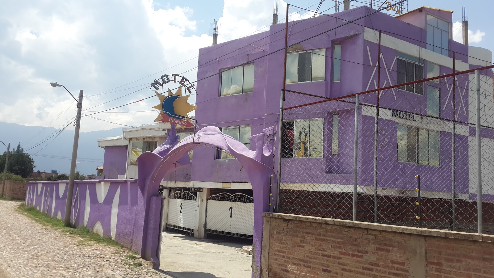 Motel Sweet Dreams - imagen 1